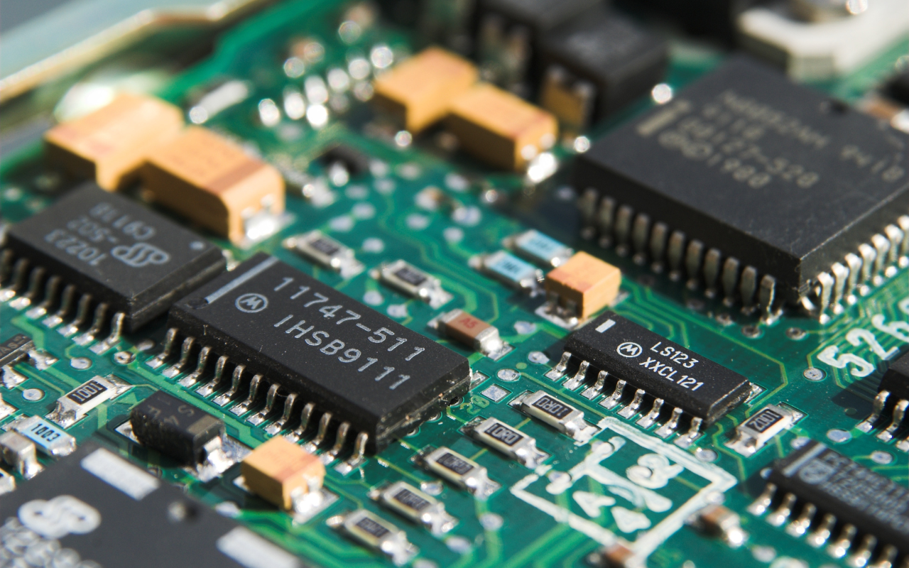 Two 32GB RAM modules installed on a computer motherboard