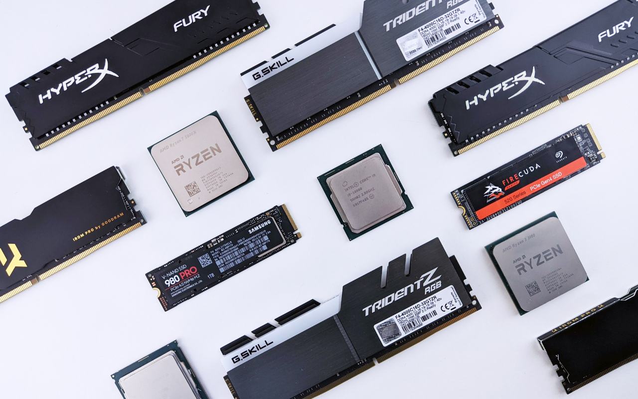 High-performance 64GB memory kit for gaming PCs or workstations